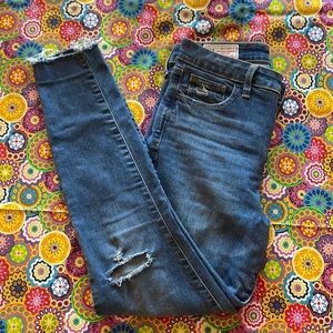 Gap Universal High Rise Jegging size 30/10R